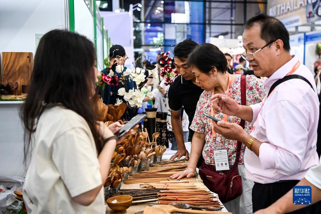 捕鱼游戏赚钱版下载